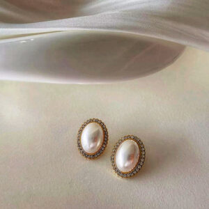 Oval Pearl Studs Earrings
