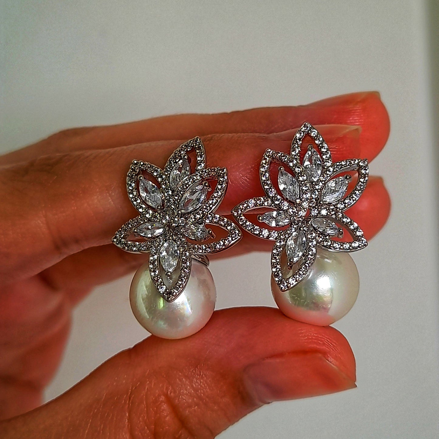Zirconium Leaves Earrings