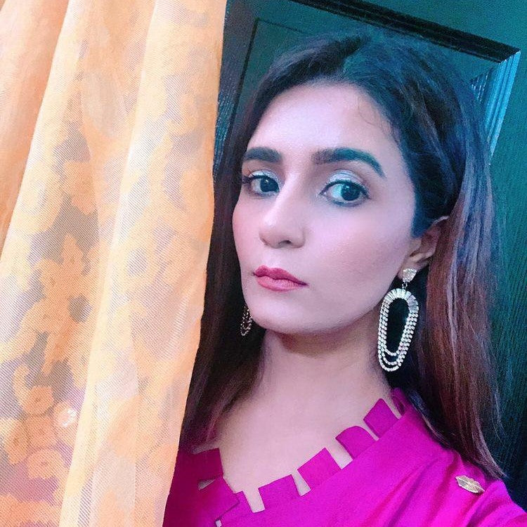 Crystal Jhalar Earrings (Light Gold)