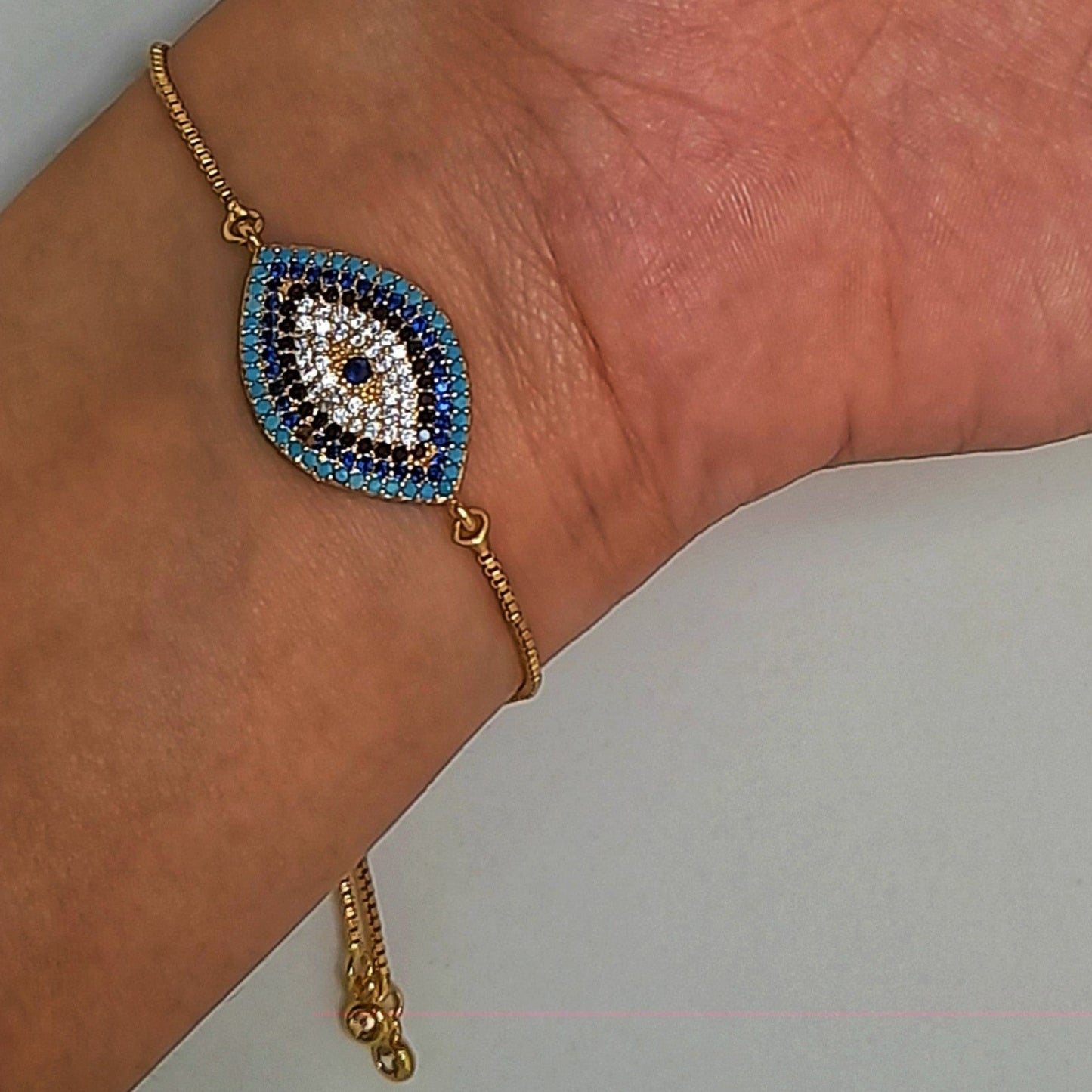 Eye Bracelet - Gold