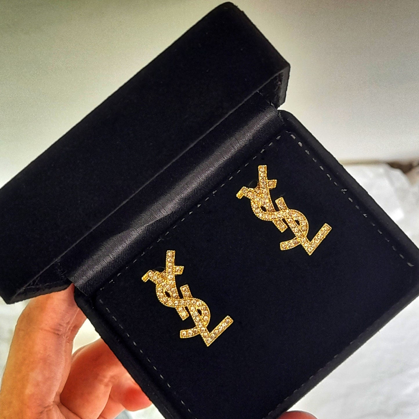Froya Studs Earrings