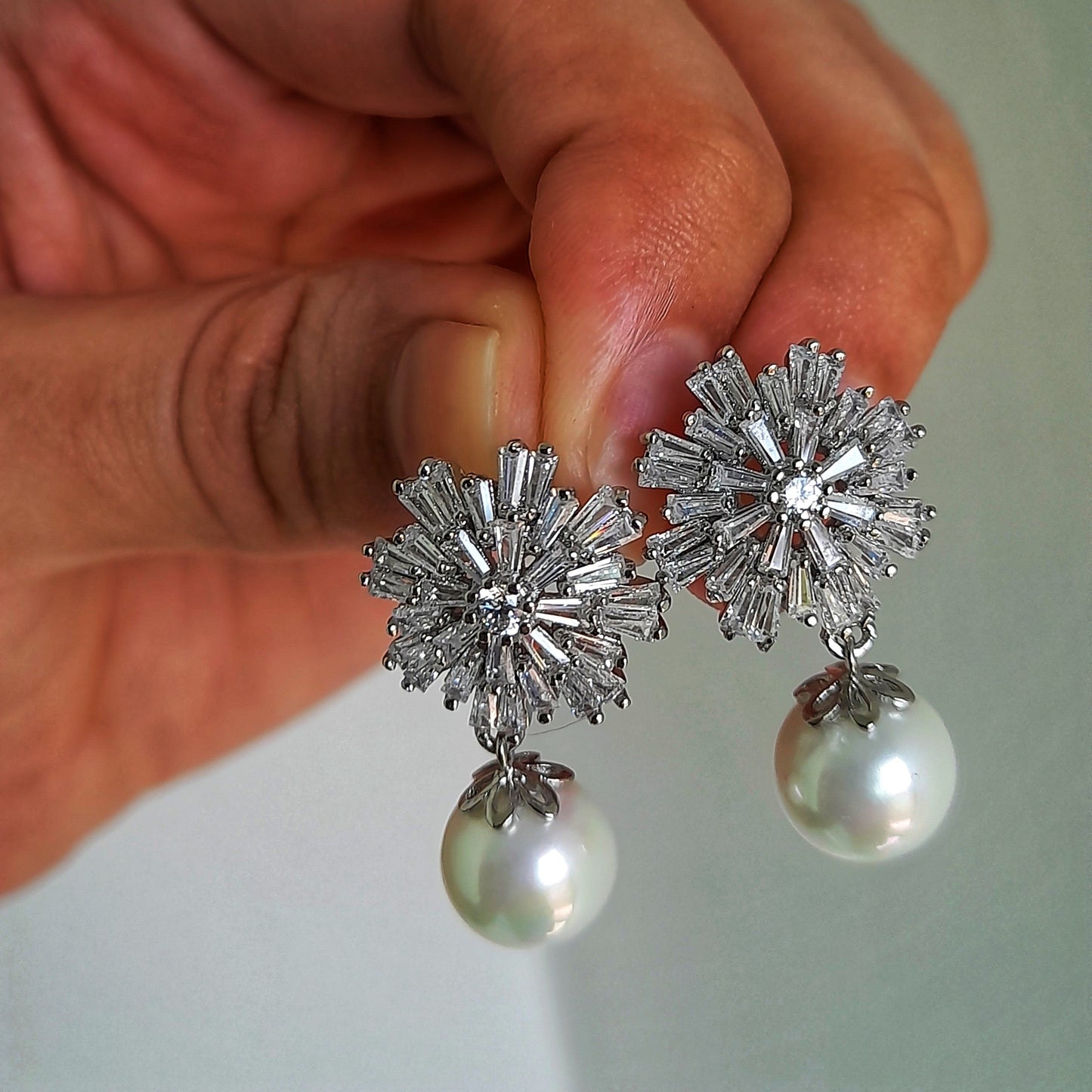 Snowflake with Hanging Pearl