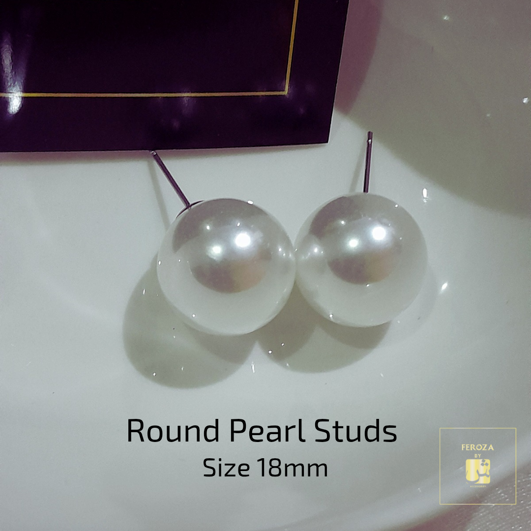 Round Pearl Studs