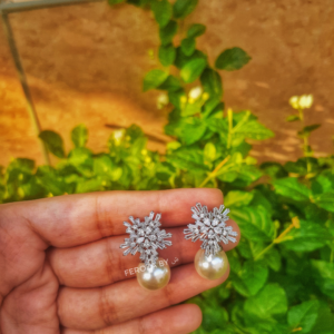 Snowflake with attached pearl Earrings