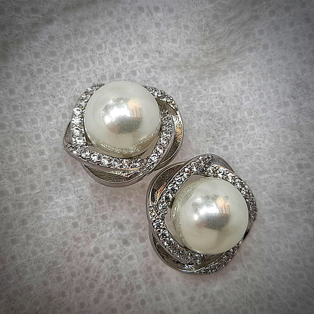 Zirconium Whirls Studs