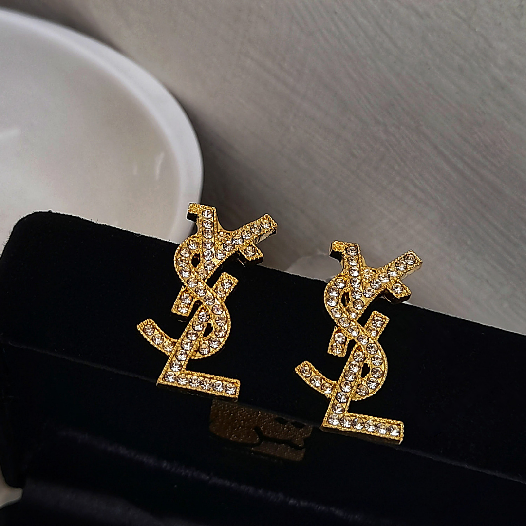 Froya Studs Earrings